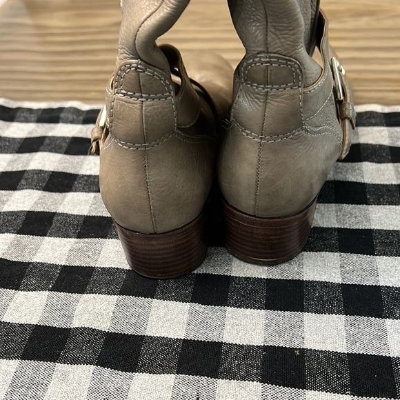 POUR LA VICTOIRE GRAY LEATHER BUCKLED KNEE HIGH BOOTS 7.5 - Picture 5 of 16